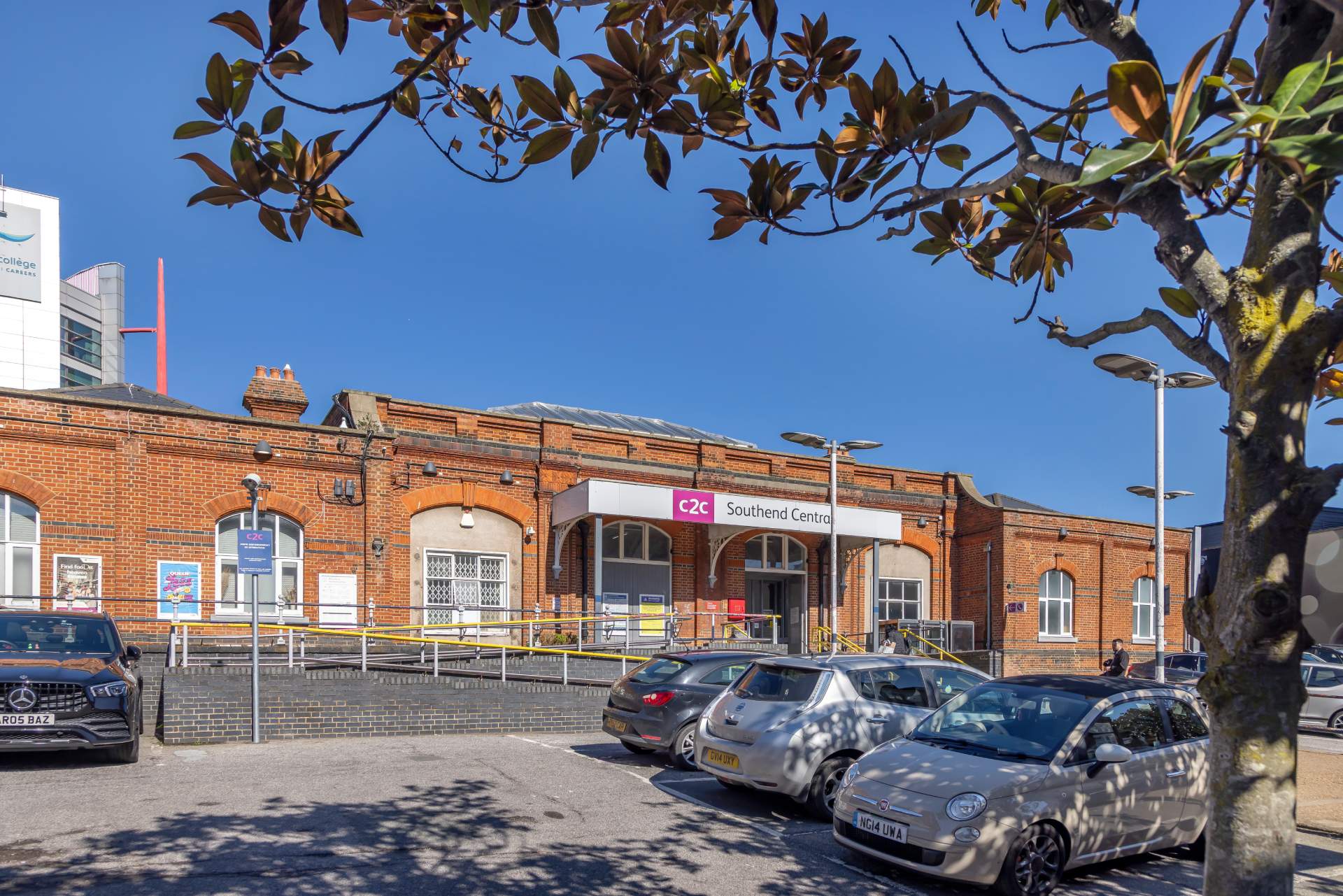  69eb4b75eb504 69eb4b75eb505southend Central.jpg