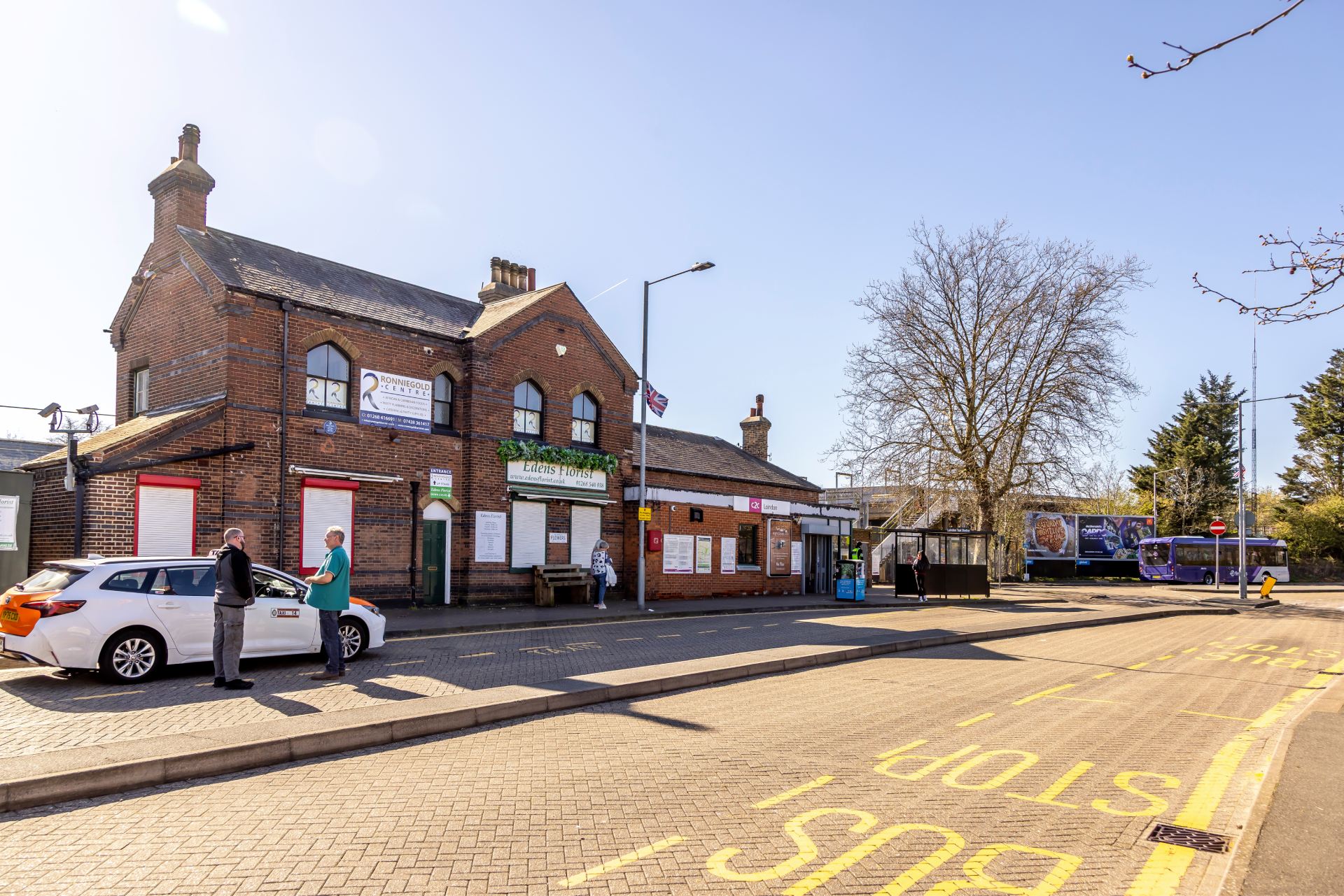  69eb51b80dda4 69eb51b80dda6laindon.jpg