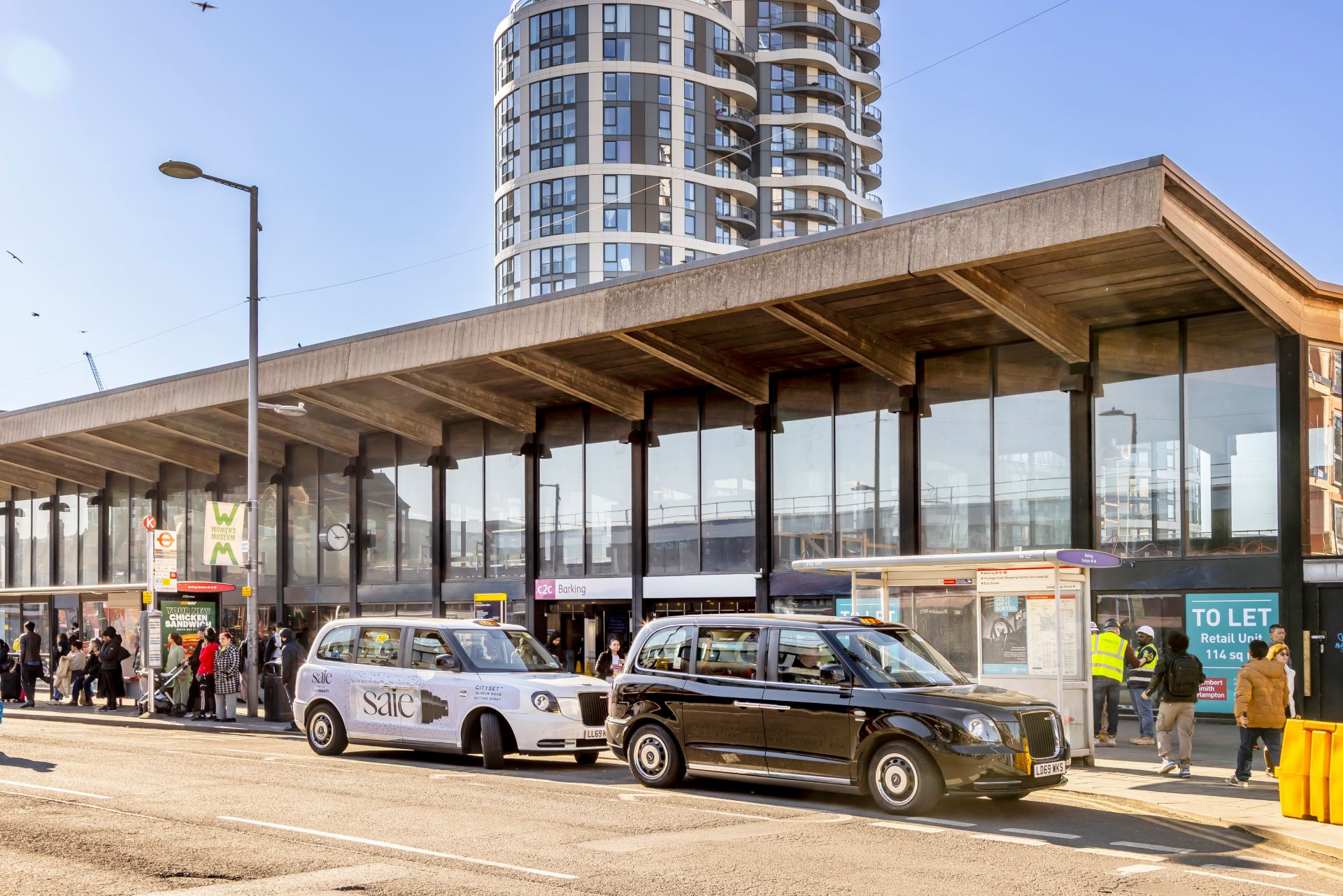  69eb58411279c 69eb58411279dbarking.jpg