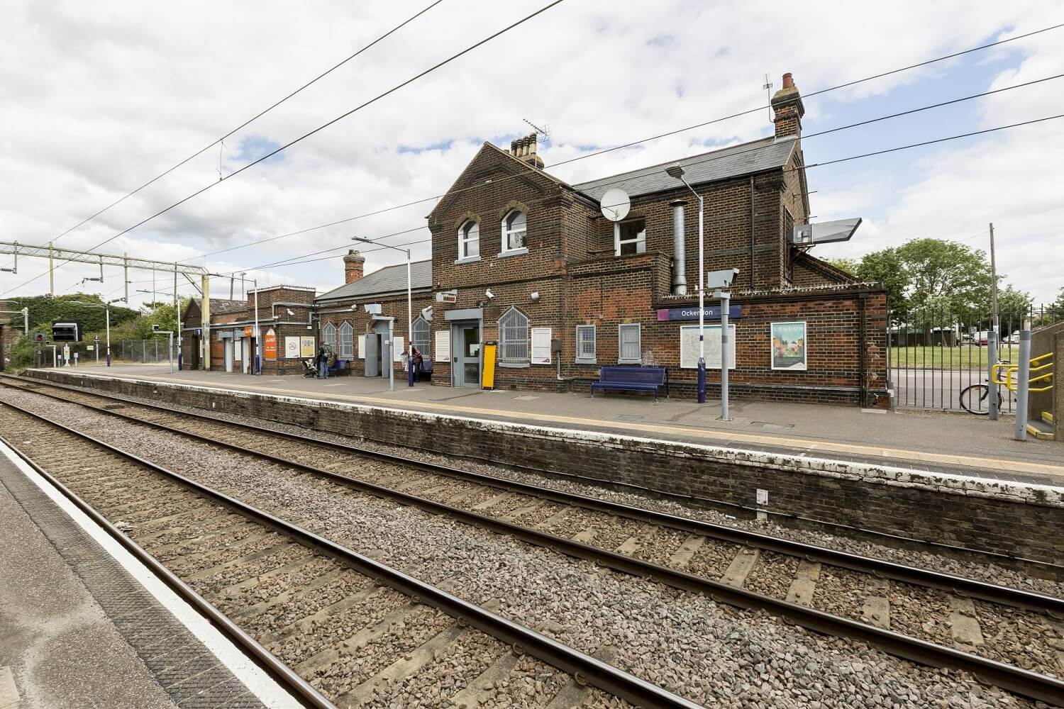 Trains to & from Ockendon station