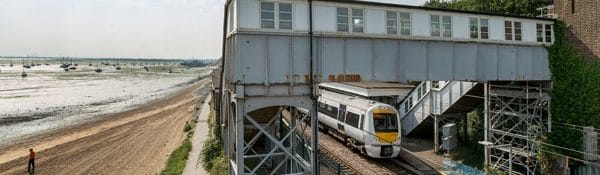 Chalkwell train