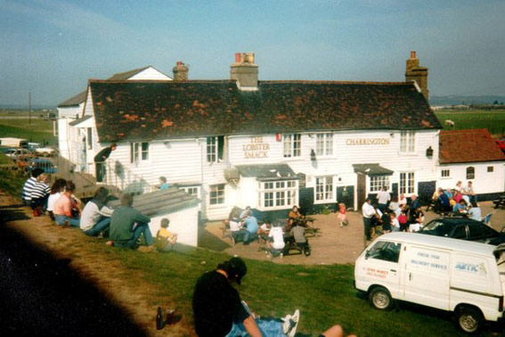 Lobster Smack pub, Canvey Island, in 1988