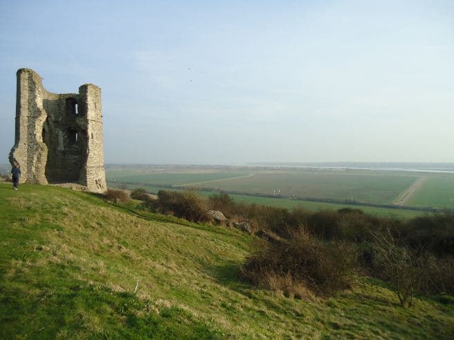 thames estuary walks - hadleigh castle