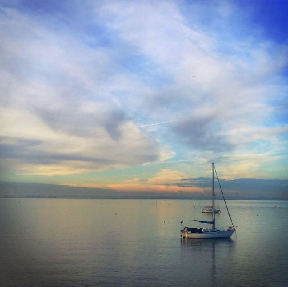 Boat between Chalkwell and Leigh on Sea