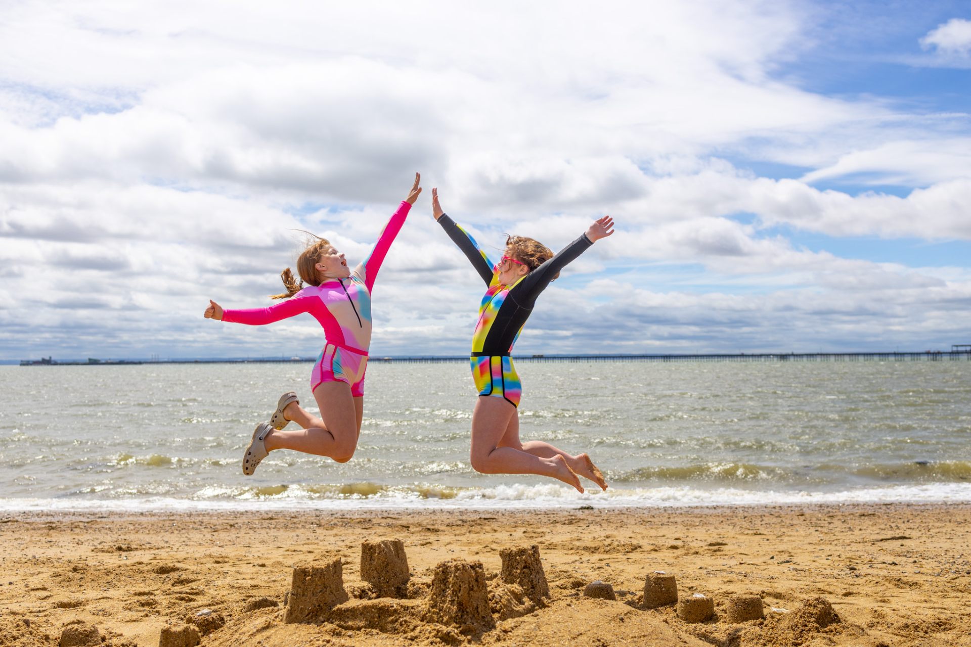  6a4b98405687e 6a4b984056880kids Beach High Five.jpg